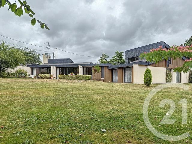 Maison 9 pièces 220 m²