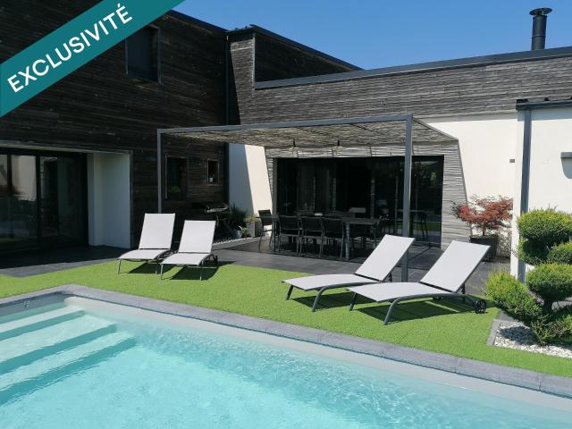 Maison 9 pièces 220 m²