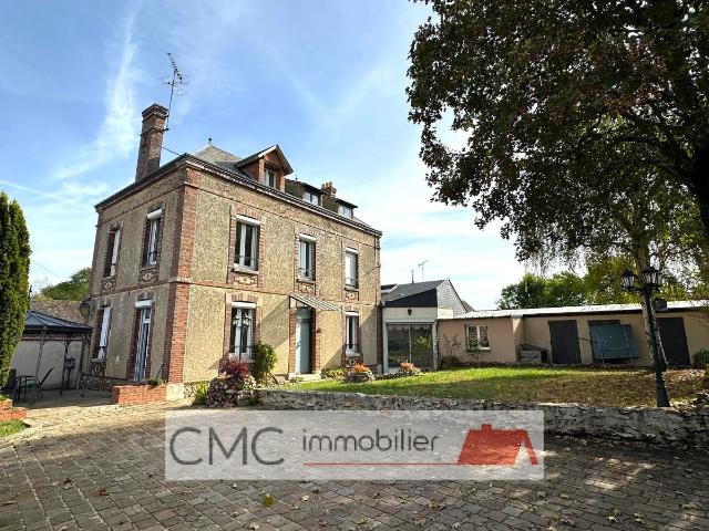 Maison 9 pièces 220 m²