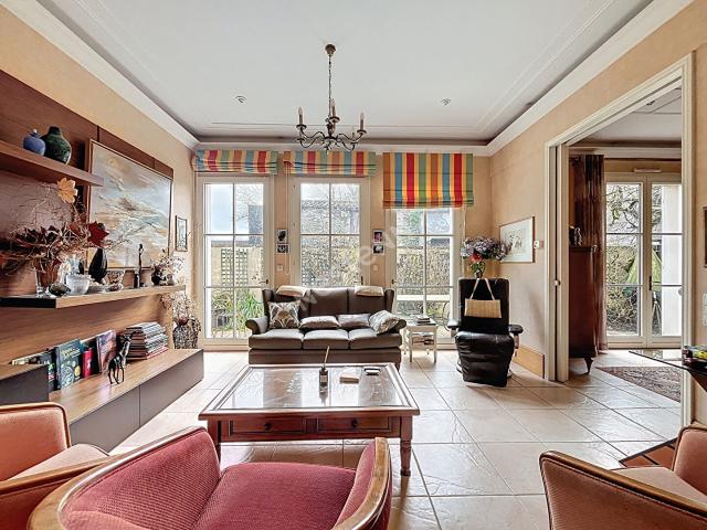 Maison 9 pièces 220 m²