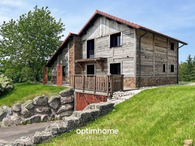 Maison 9 pièces 220 m²