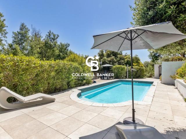 Maison 9 pièces 220 m²