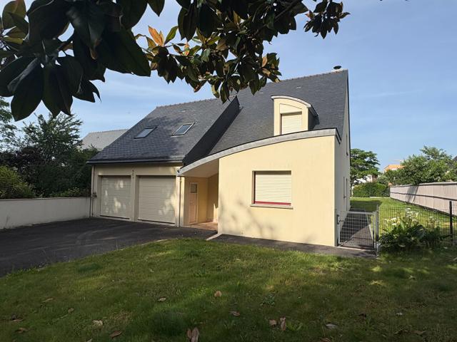 Maison 9 pièces 220 m²
