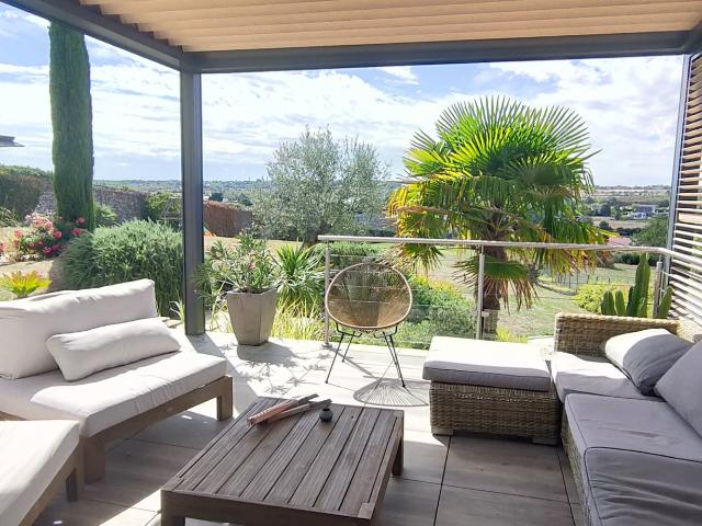 Maison 9 pièces 220 m²