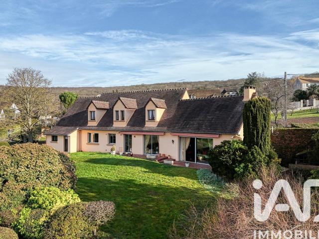 Maison 9 pièces 220 m²