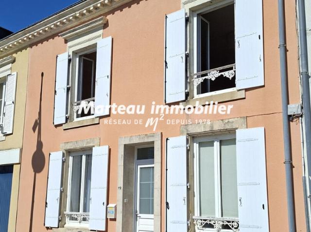 Maison 9 pièces 221 m²
