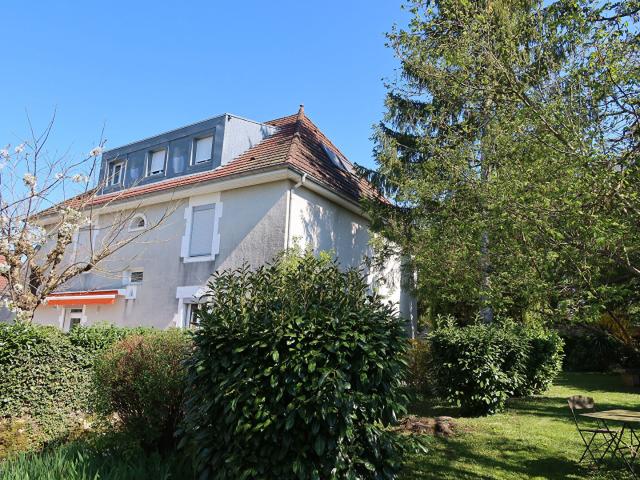 Maison 9 pièces 222 m²