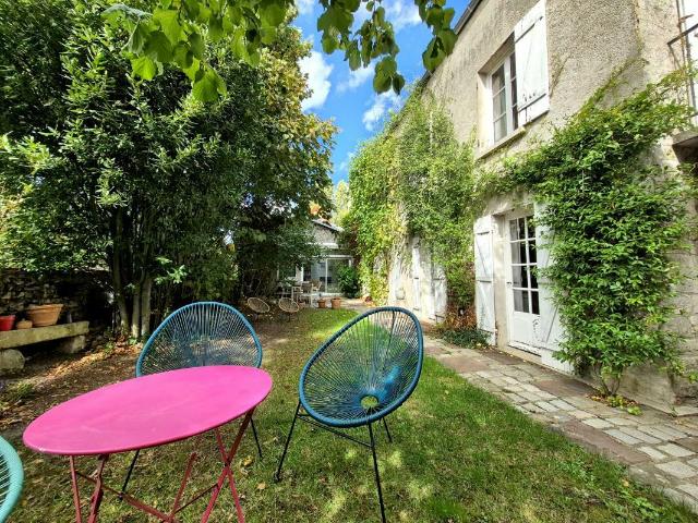 Maison 9 pièces 222 m²