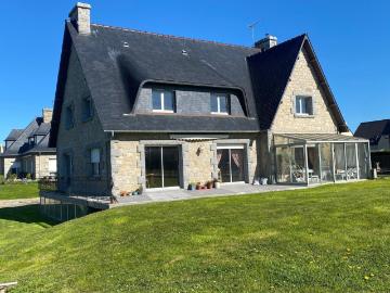 Maison 9 pièces 223 m²