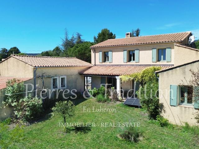 Maison 9 pièces 223 m²