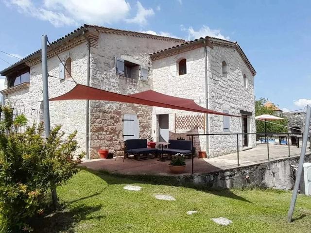 Maison 9 pièces 223 m²