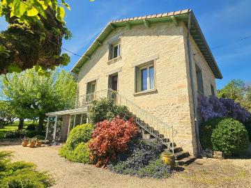 Maison 9 pièces 223 m²