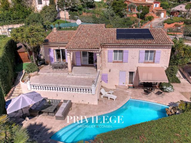 Maison 9 pièces 223 m²