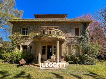 Maison 9 pièces 223 m²