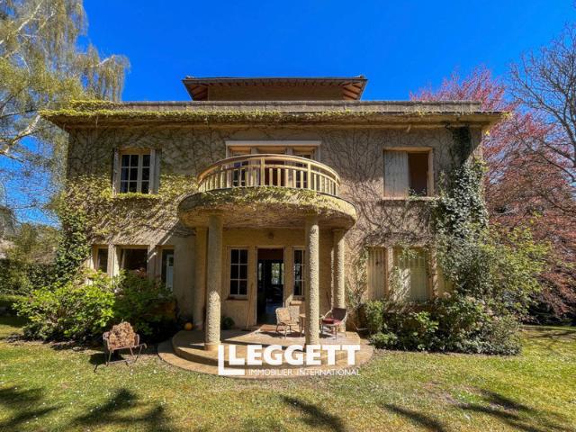 Maison 9 pièces 223 m²