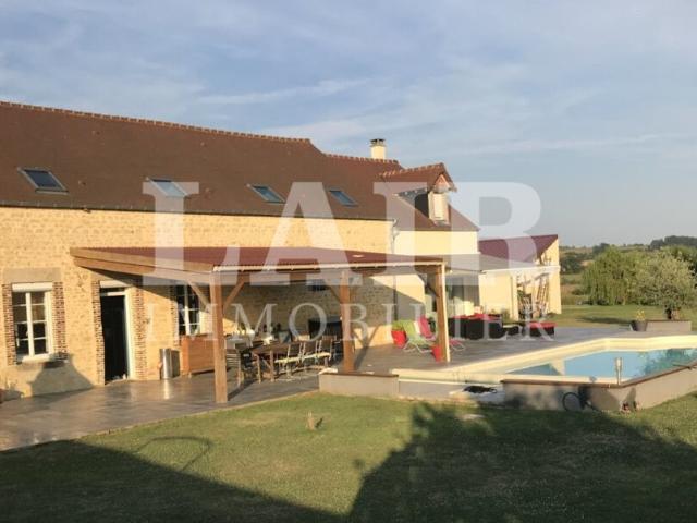 Maison 9 pièces 234 m²