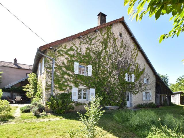 Maison 9 pièces 234 m²