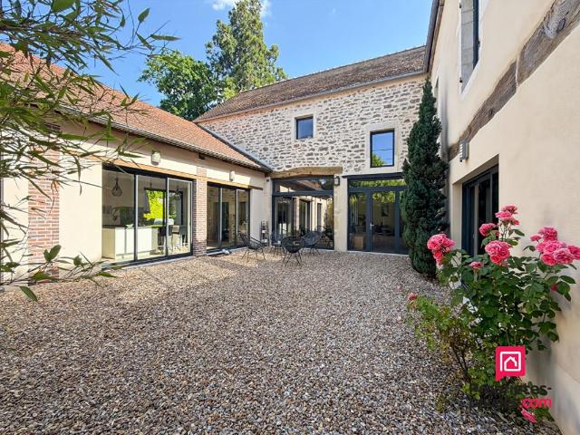 Maison 9 pièces 234 m²
