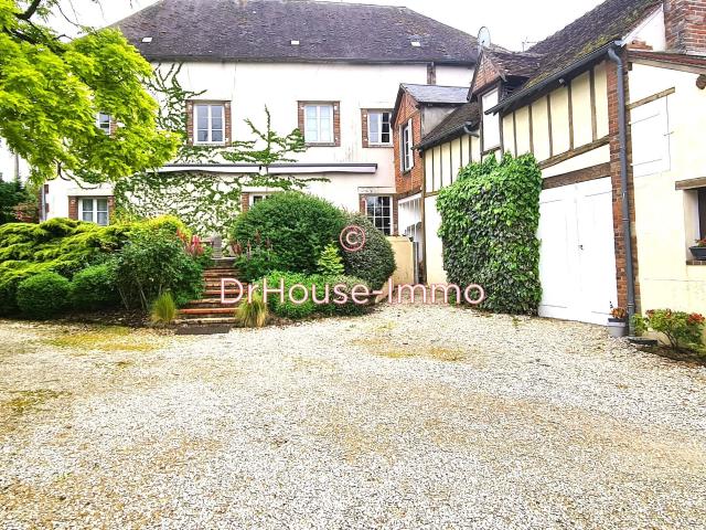 Maison 9 pièces 235 m²