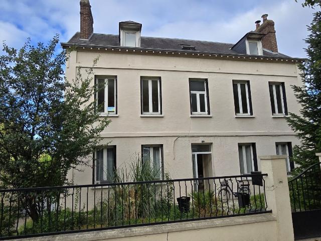 Maison 9 pièces 235 m²