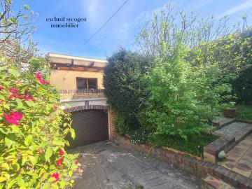 Maison 9 pièces 235 m²