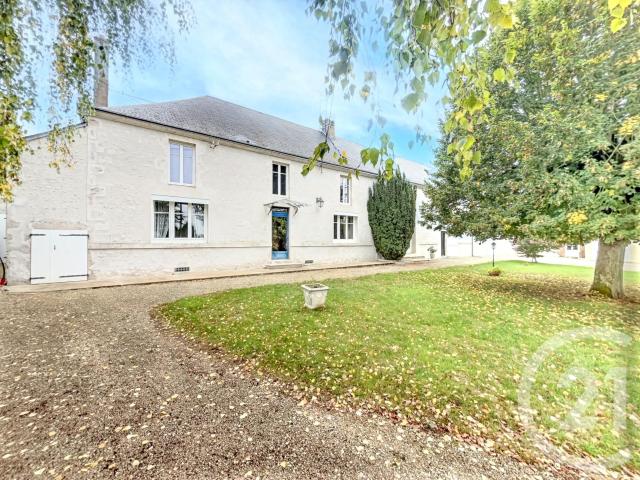 Maison 9 pièces 236 m²