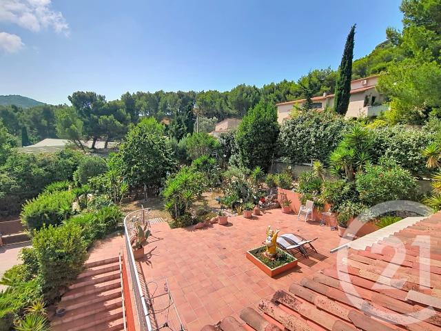 Maison 9 pièces 236 m²
