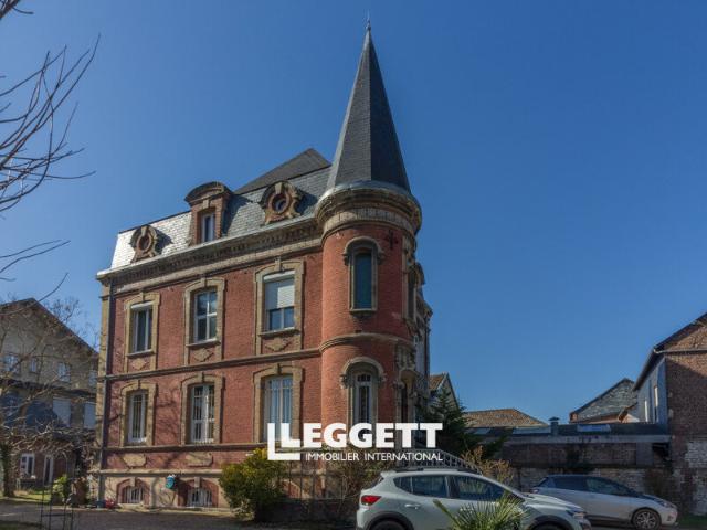Maison 9 pièces 238 m²