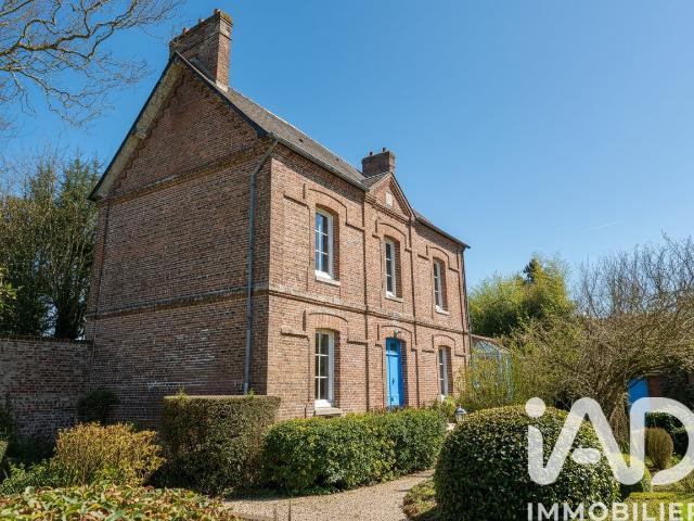 Maison 9 pièces 238 m²