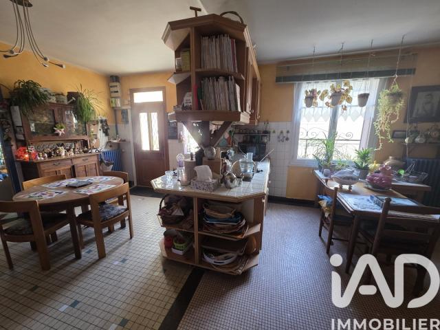 Maison 9 pièces 238 m²