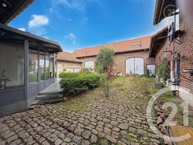 Maison 9 pièces 239 m²
