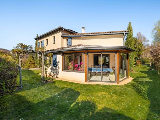 Maison 9 pièces 239 m²
