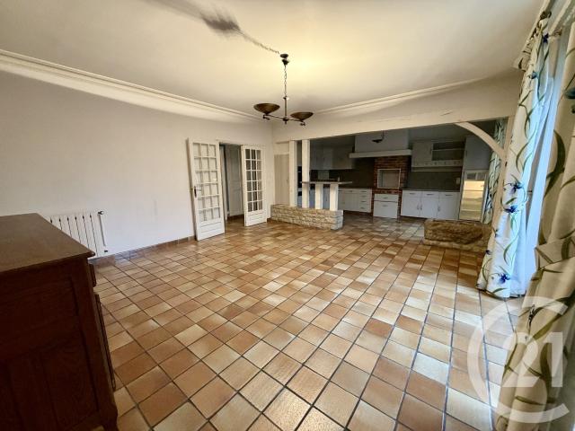 Maison 9 pièces 239 m²