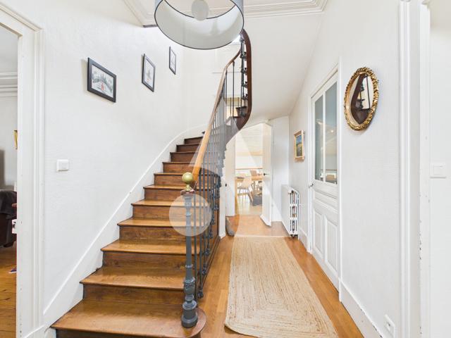 Maison 9 pièces 230 m²