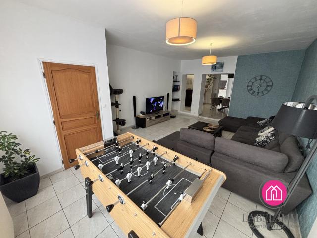 Maison 9 pièces 230 m²