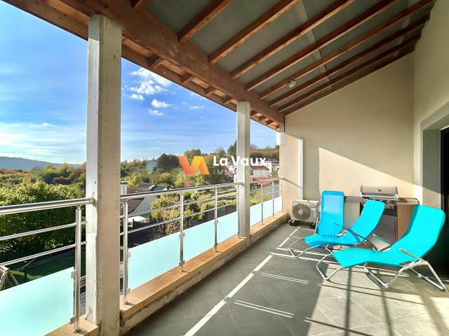 Maison 9 pièces 225 m²