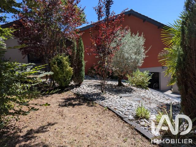 Maison 9 pièces 230 m²