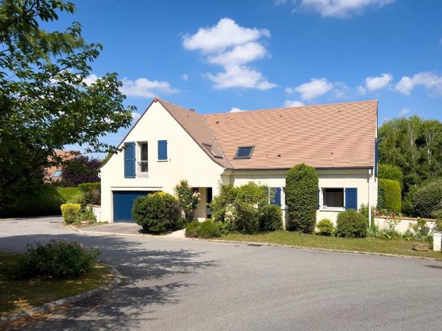 Maison 9 pièces 230 m²