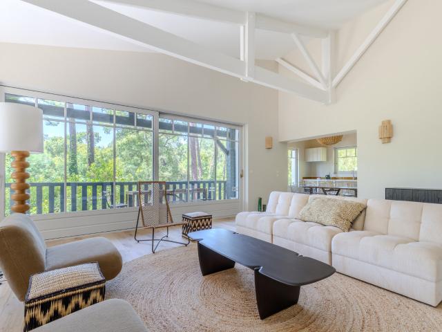 Maison 9 pièces 242 m²
