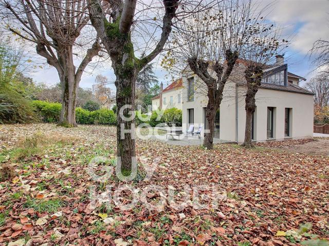 Maison 9 pièces 230 m²