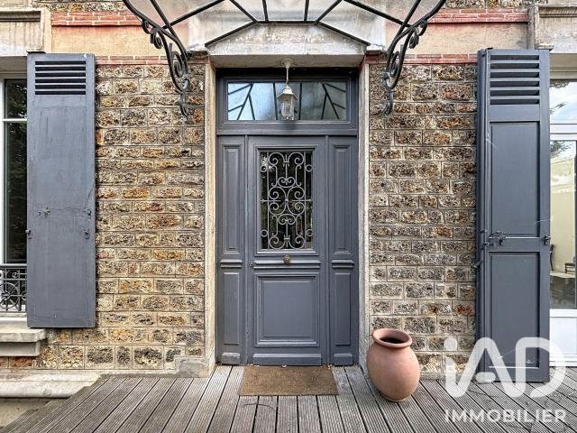 Maison 9 pièces 230 m²