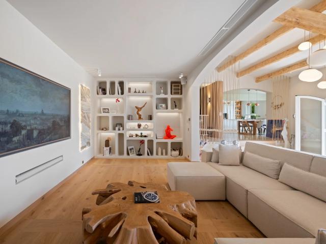 Maison 9 pièces 230 m²