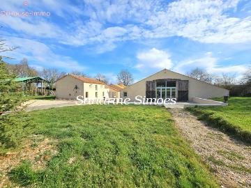 Maison 9 pièces 230 m²