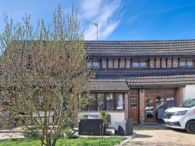 Maison 9 pièces 230 m²