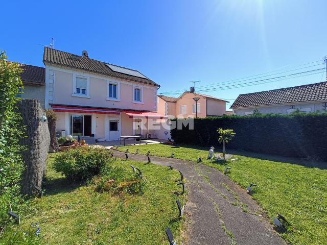 Maison 9 pièces 231 m²
