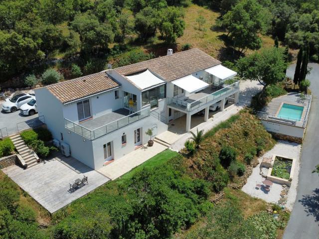 Maison 9 pièces 231 m²