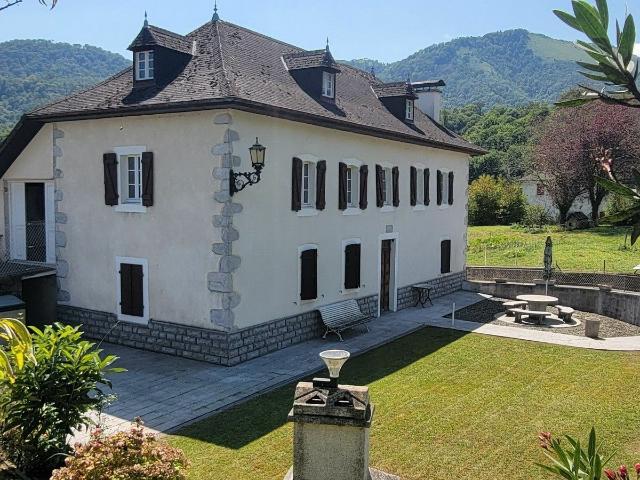 Maison 9 pièces 231 m²