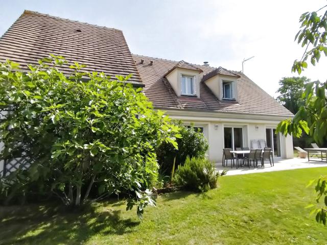 Maison 9 pièces 232 m²