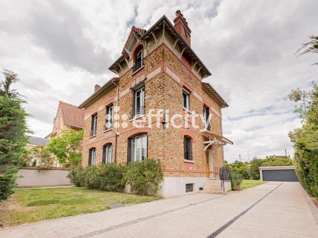 Maison 9 pièces 232 m²