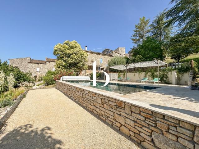 Maison 9 pièces 232 m²